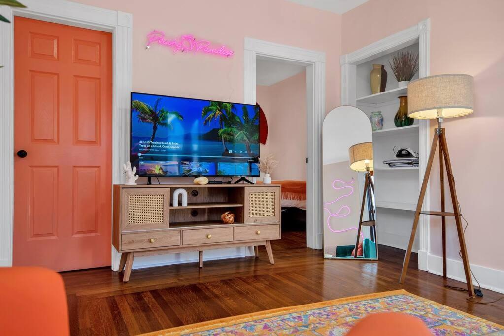 Peachy Paradise In East Rock Near Dt/Yale New Haven Ngoại thất bức ảnh