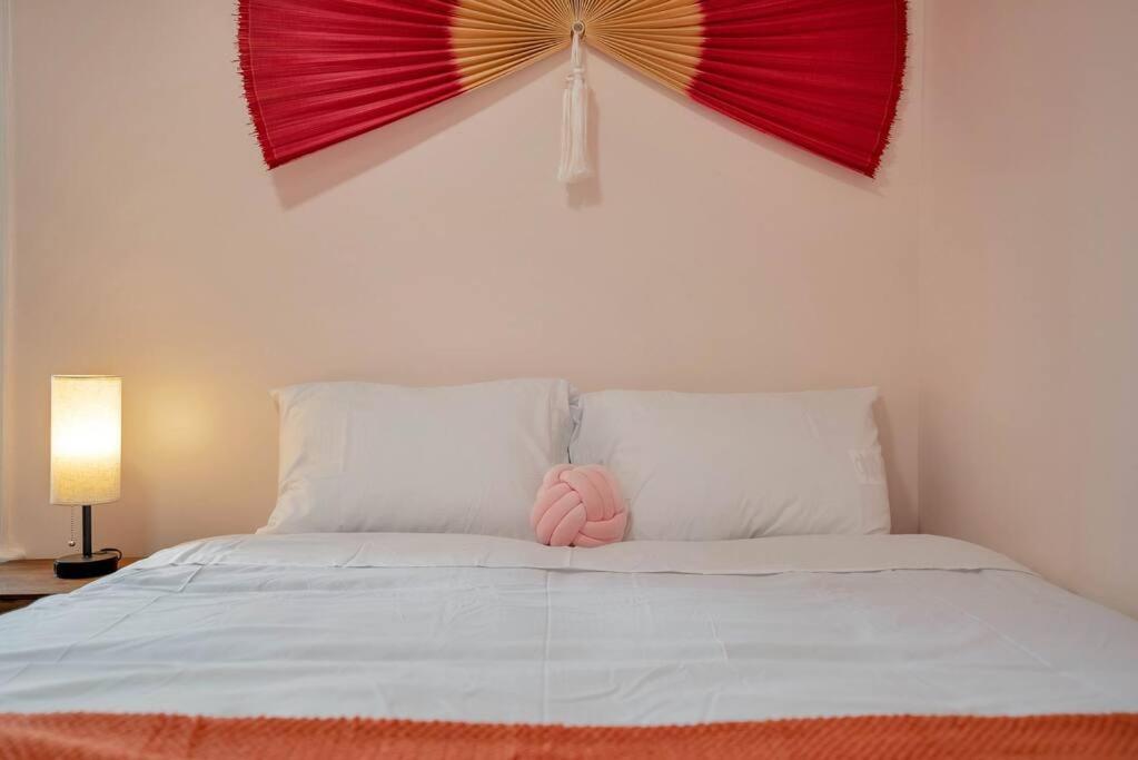 Peachy Paradise In East Rock Near Dt/Yale New Haven Ngoại thất bức ảnh